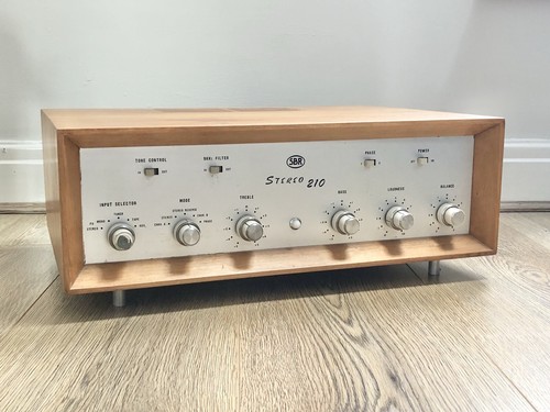 Amplificatore stereo hifi - , a